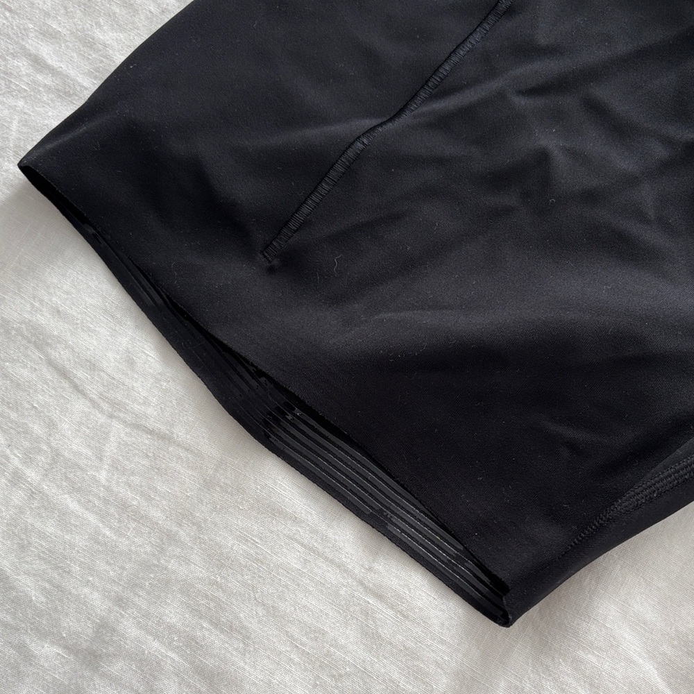 Nike Black Universa Medium Support High-Waisted 5" Bike Shorts with Pockets - Picture 10 of 14